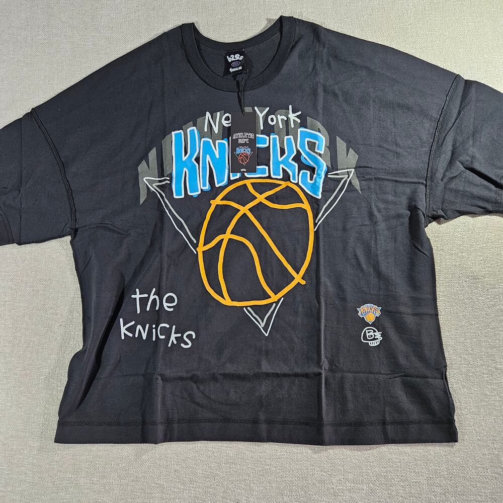 Shoe Palace New York Knicks NBA Oversized Shirt Mens 2XL NWT Licensed